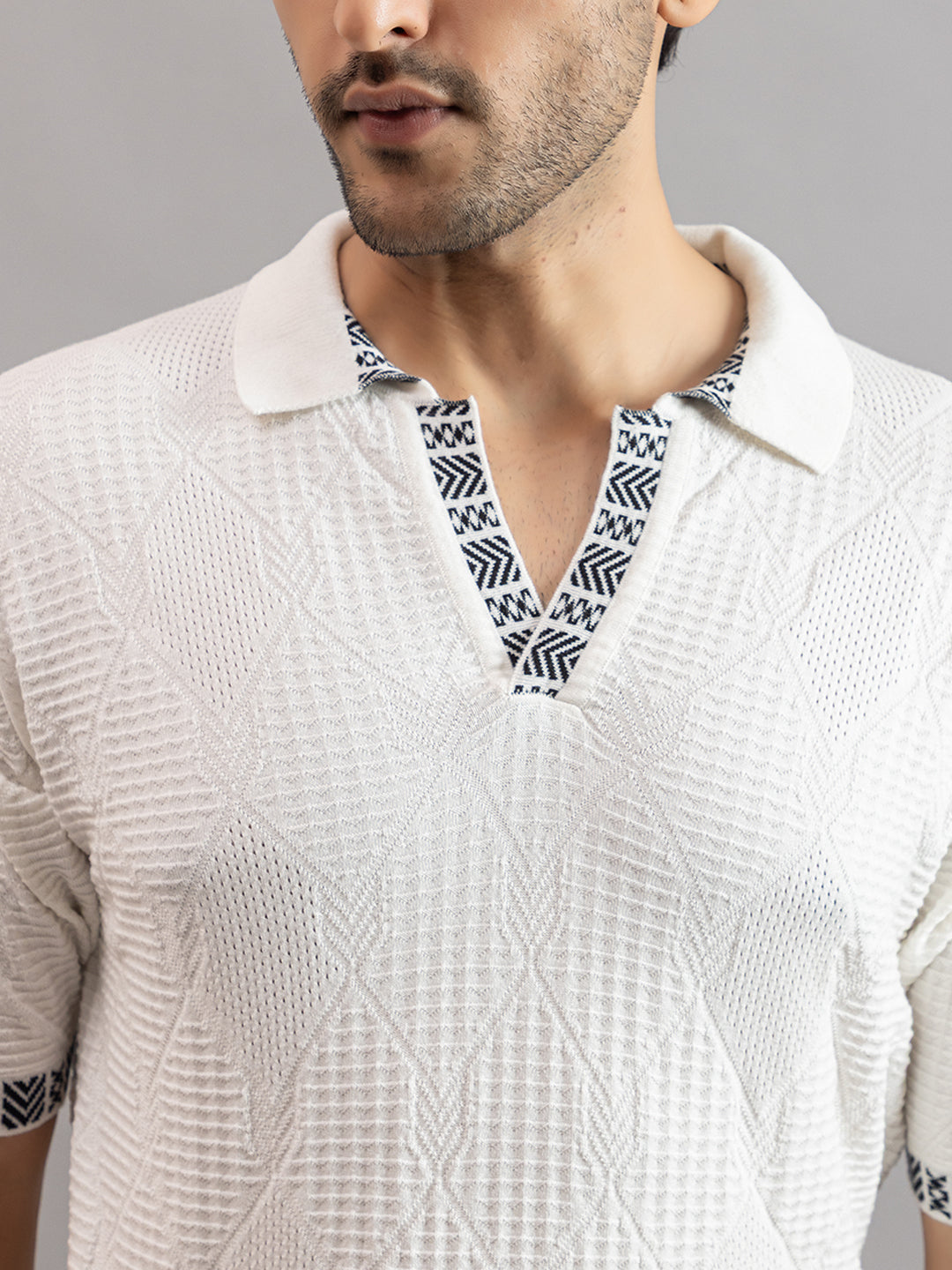 DIAMOND TEXTURED FINE KNIT POLO