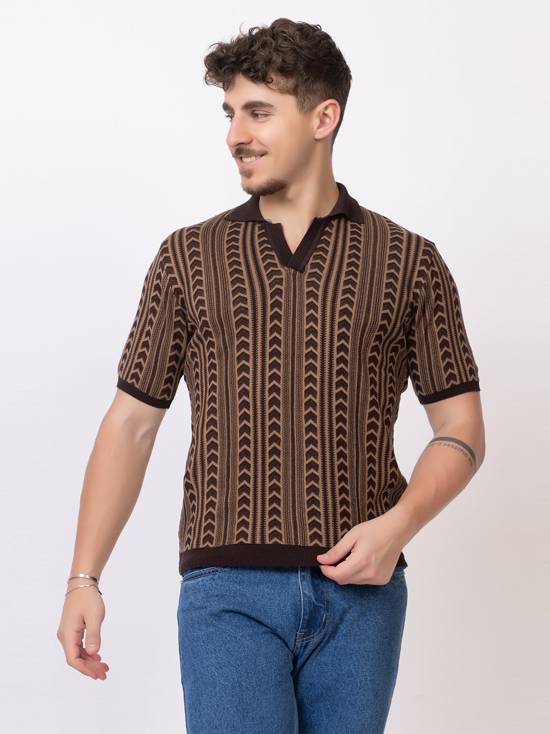 FINE COTTON FLAT KNIT ARROW JAQUARD
