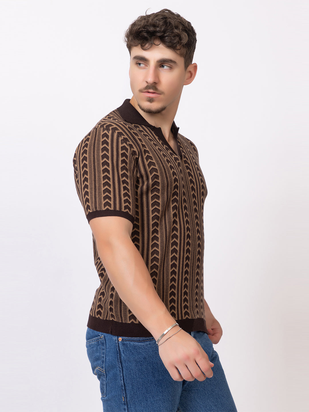 FINE COTTON FLAT KNIT ARROW JAQUARD