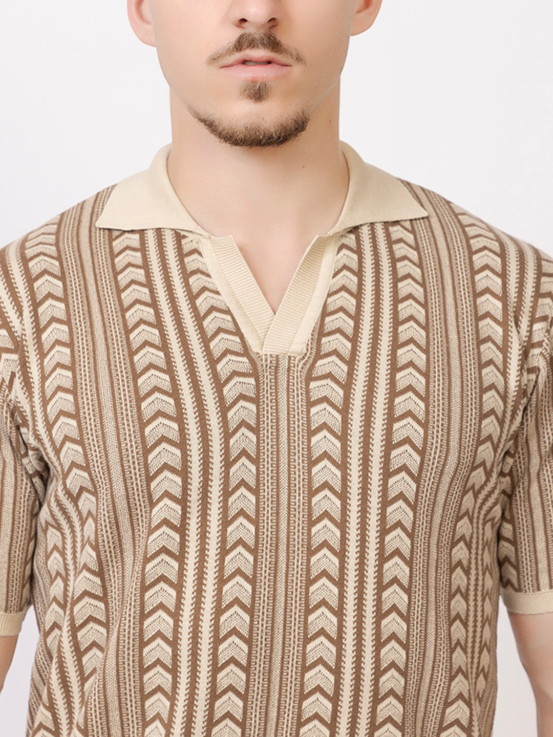 FINE COTTON FLAT KNIT ARROW JAQUARD
