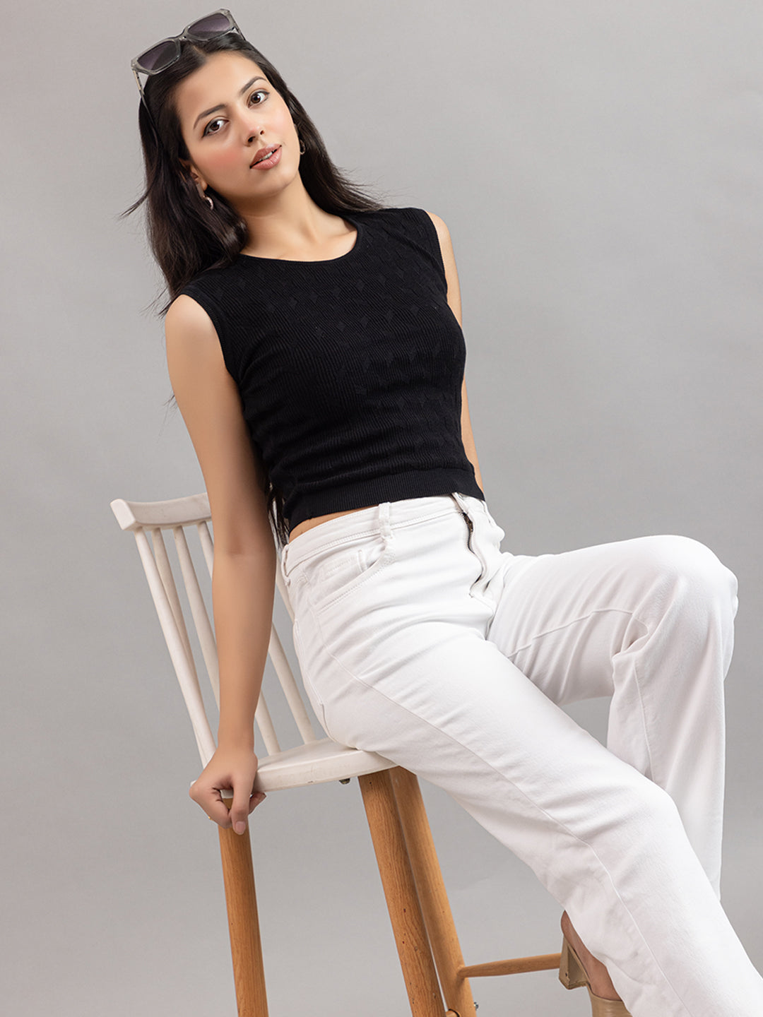 STRACHED KNIT WEST TOP