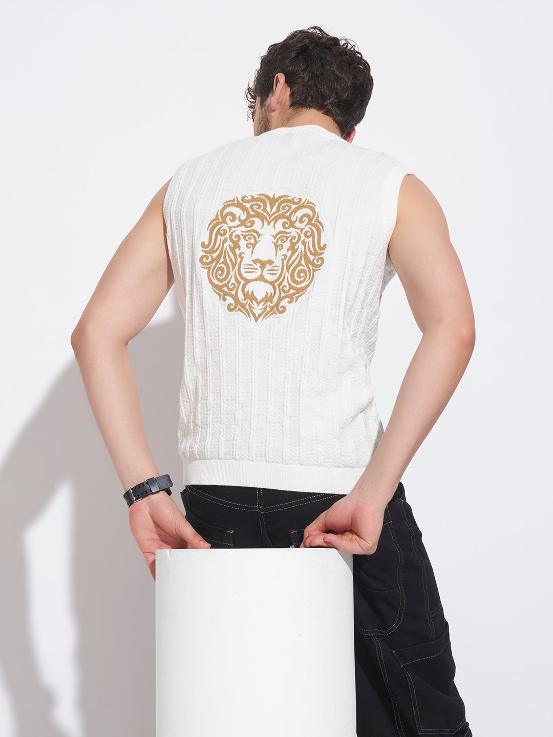 AEDENBURG Men White Knitted Cotton Blend T-Shirt